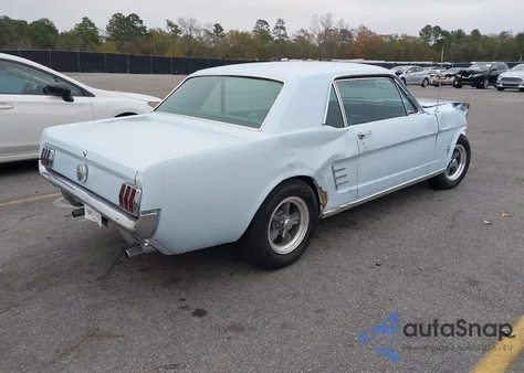 1966 Ford Mustang z USA, uszkodzony, nr VIN 6F07C188367